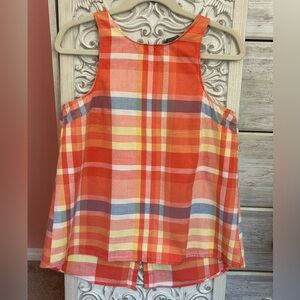 Natural reflect. summery picnic plaid flowy button down the back country tank M